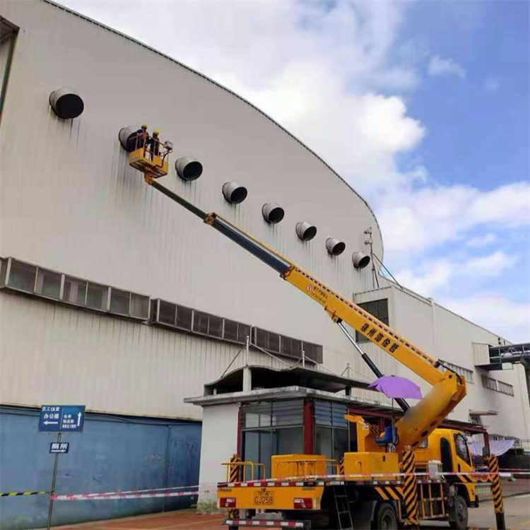 惠济高空作业车出租服务：专业广告牌安装解决方案