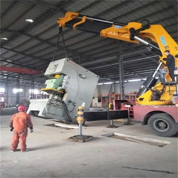 惠济80吨折臂吊车出租附近电话